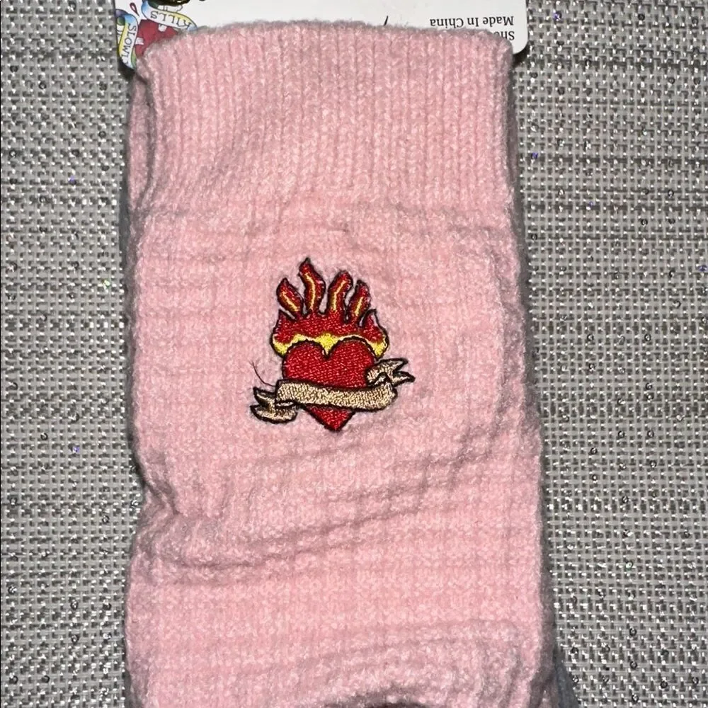 Ed Hardy Gray Pink Super Soft Waffle Knit Embroidered Slouchy Socks 2 pk